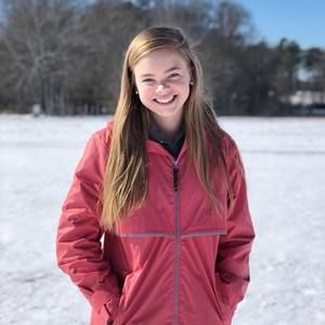 Meet your Posher, Chloe